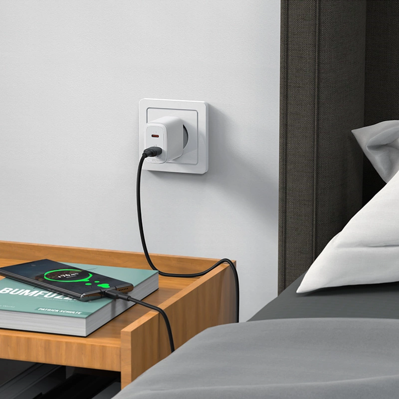 Acefast-A25-halozati-tolto-1x-USB-A-1x-USB-C-20W-feher-6
