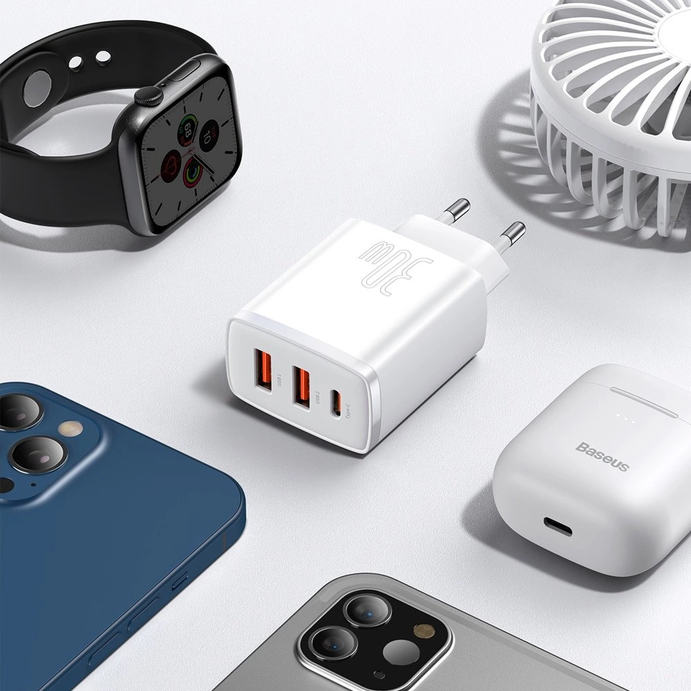 Baseus-Compact-CCXJ-E02-halozati-tolto-2x-USB-A-1x-USB-C-30W-feher-9