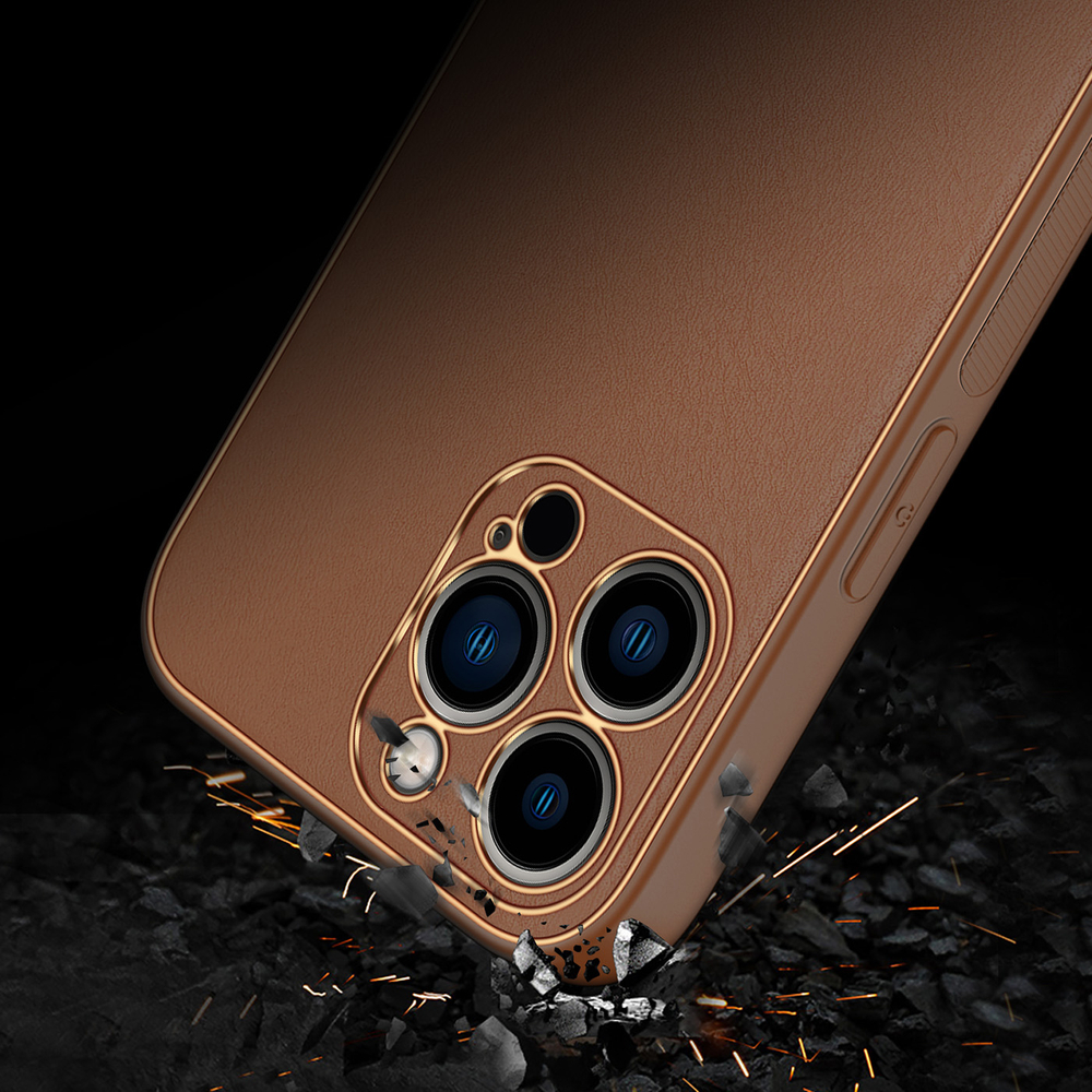 Dux-Ducis-Yolo-telefontok-barna-iPhone-14-Pro-10