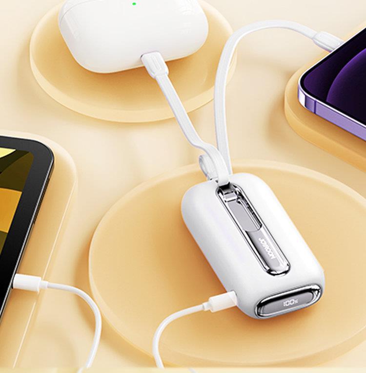 Joyroom-mini-powerbank-10-000-mAh-Colorful-Series-225-W-beepitett-USB-C-es-Lightning-kabelekkel-–-feher-JR-L012-13